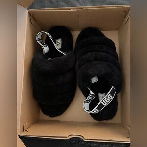 UGG Fluff Yeah Logo Slide for Women Size US 11 - Black never worn with box